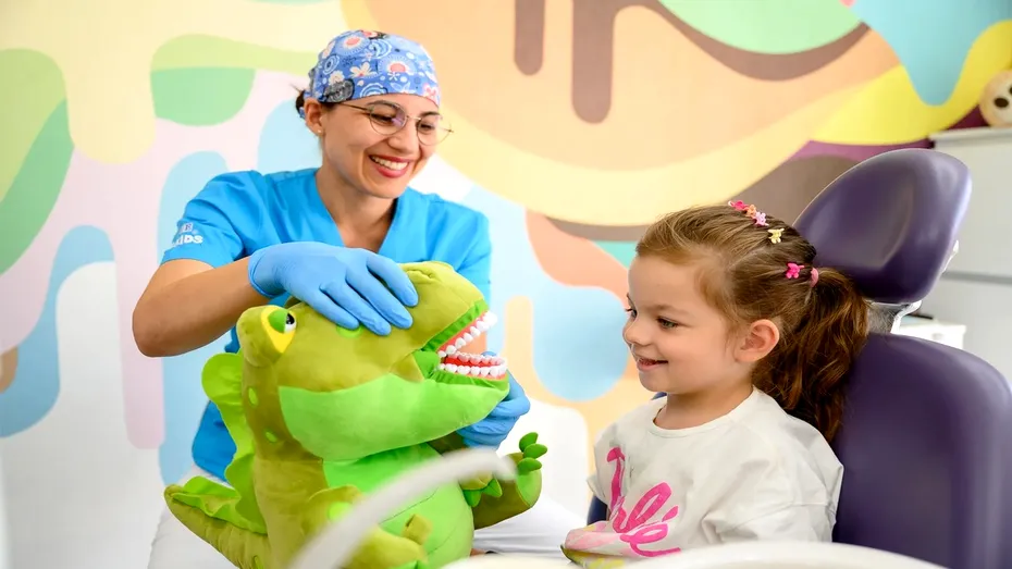 Secretul unei danturi fără carii? Sigilările dentare, cea mai bună investiție în sănătatea copilulu