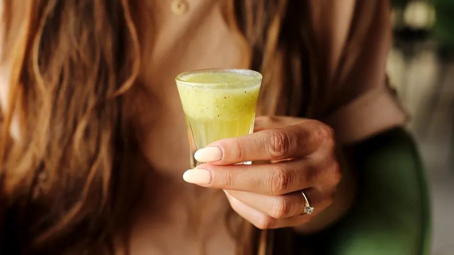 Băutura naturală care poate susține imunitatea iarna — fără pastile